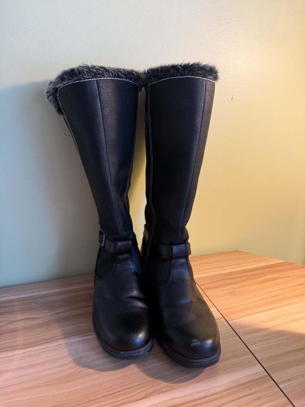 Totes Connor Winter Survivor Snow Boots